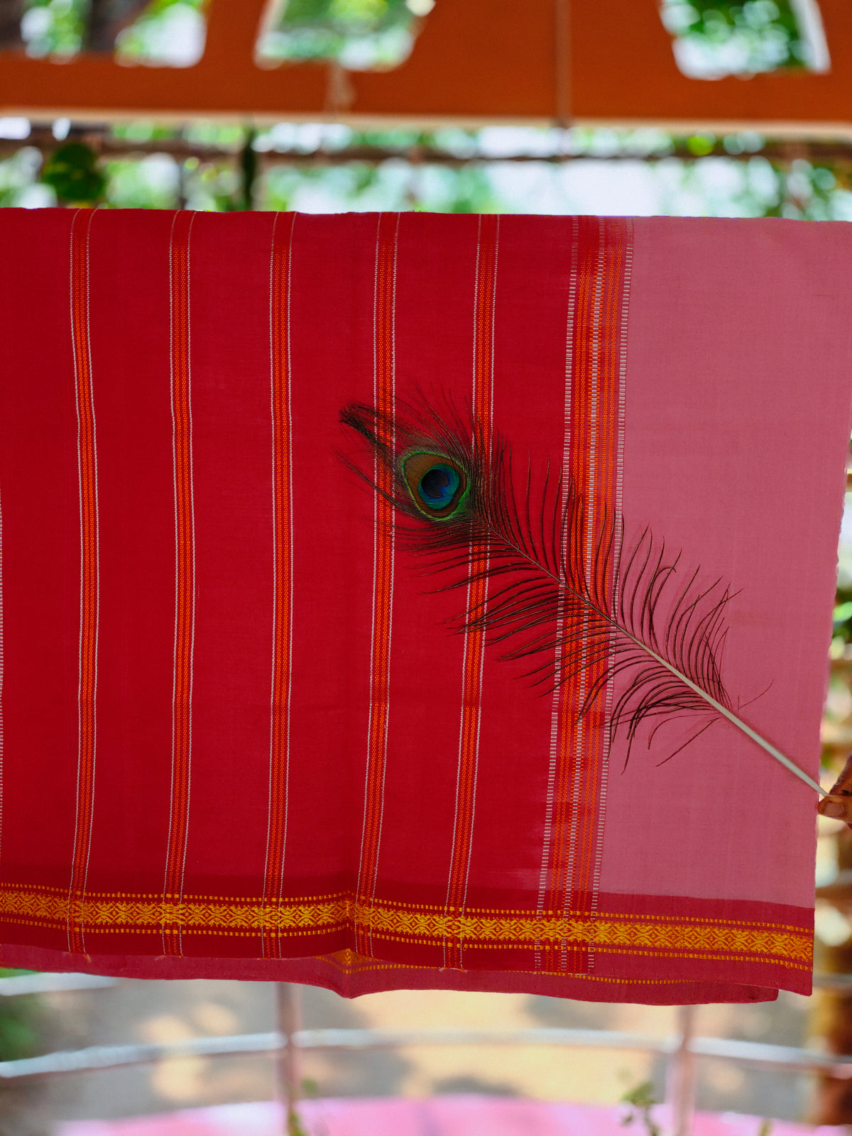 SriNakshGeeth Udupi Handloom GI Tagged Saree – Soft Blush Pink & Deep Coral Red Sudha Special 60 Count